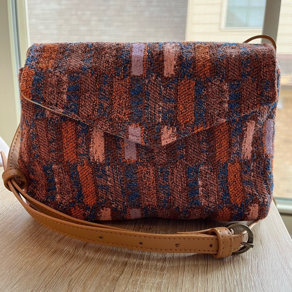 NWOT Universal Thread Crossbody Mini Multicolor Purse